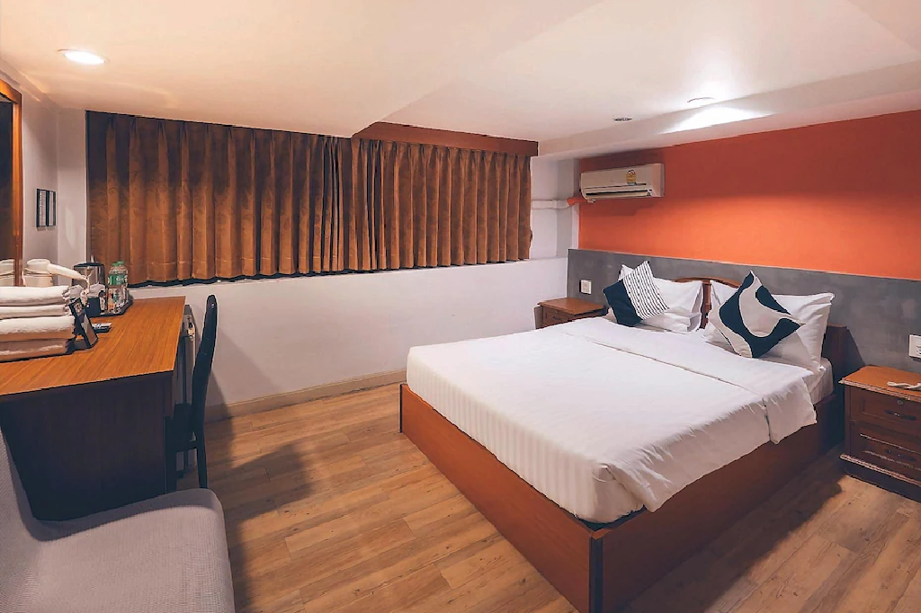 Atlas Bangkok Hotel room