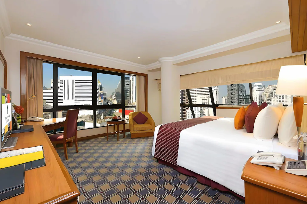 Boulevard Hotel room Bangkok