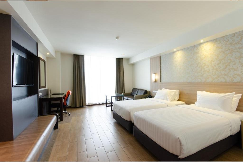 Dynasty Grand Nana Hotel