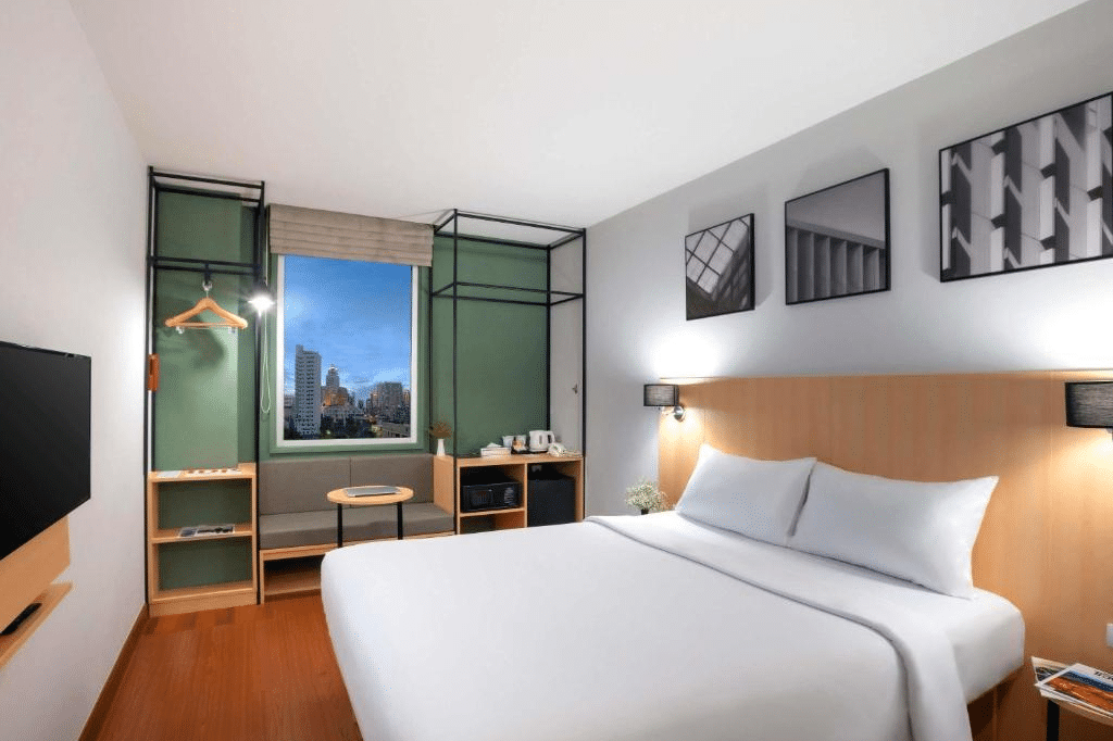 Ibis Bangkok Nana Hotel
