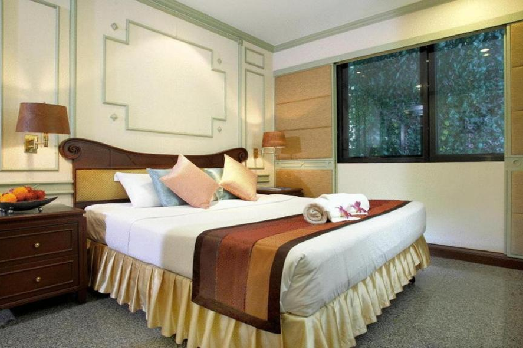 Majestic Suite Hotel
