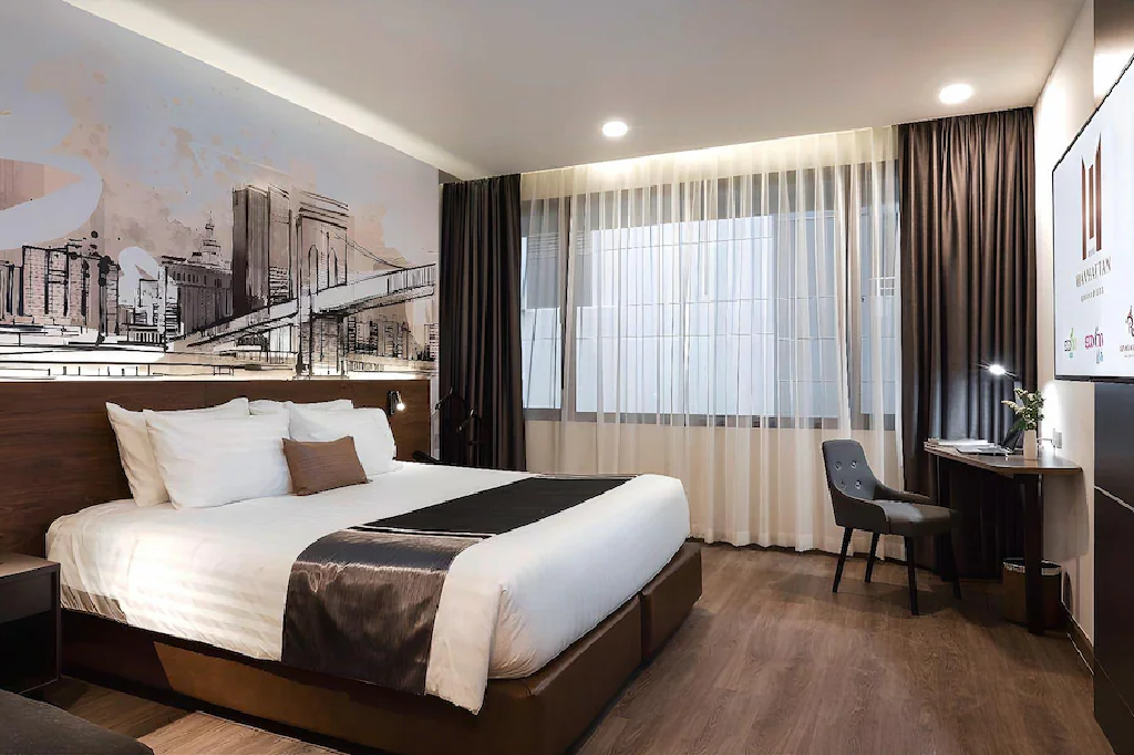 Manhattan Hotel