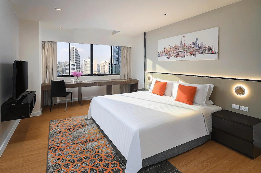 Phachara Suites Sukhumvit