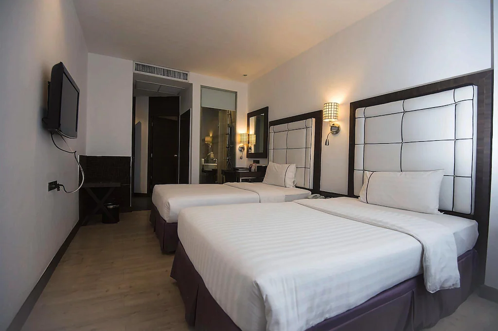 S Sukhumvit Suites Hotel room