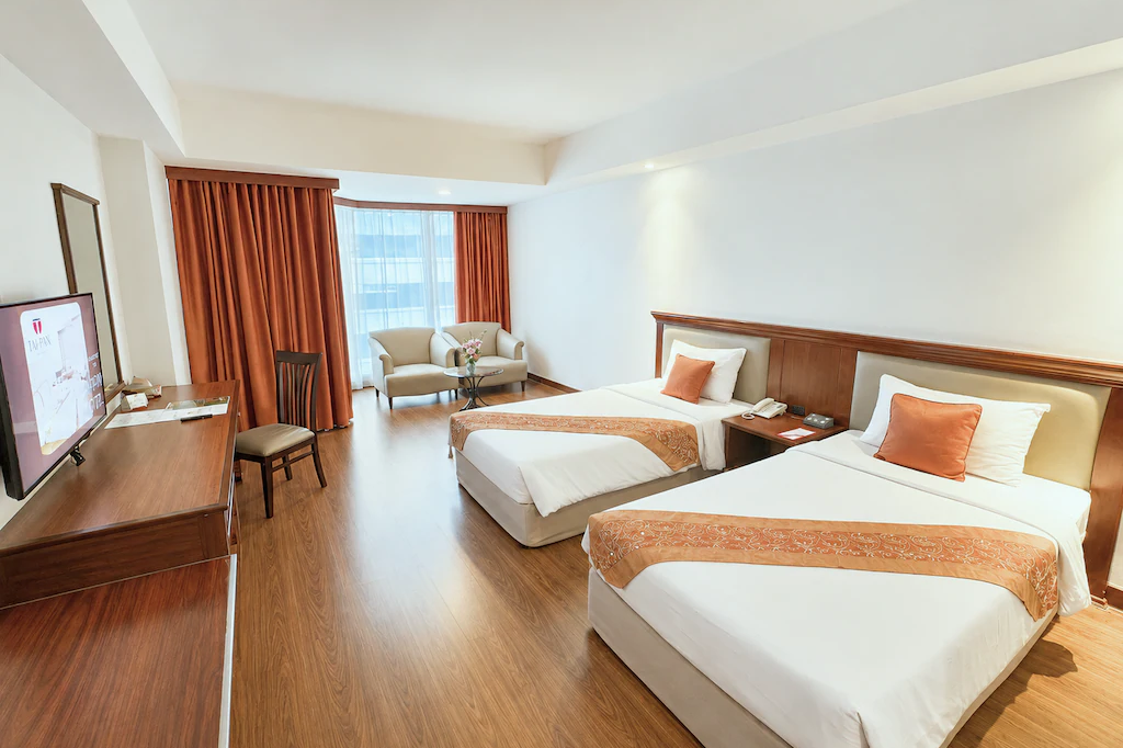 Tai-Pan Hotel