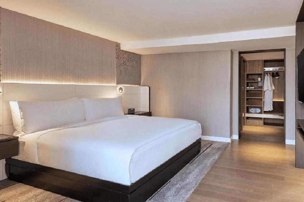 The Majestic Grand Hotel room