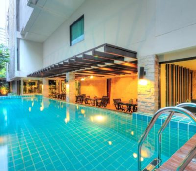 Aspen Suites Hotel – Swimming pool