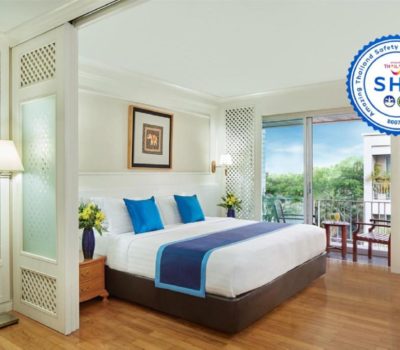 Centre Point Sukhumvit 10 Hotel – Bedroom